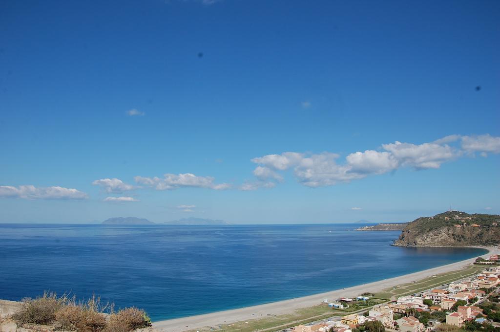 Castello Di Sotto Bed & Breakfast Milazzo Room photo