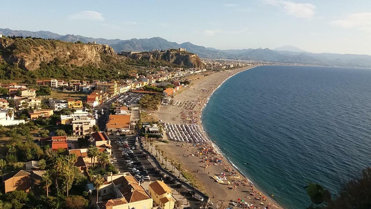 Castello Di Sotto Bed & Breakfast Milazzo Exterior photo